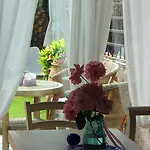 Garden House 公寓 *
