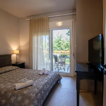 Garden House Апартаменты *